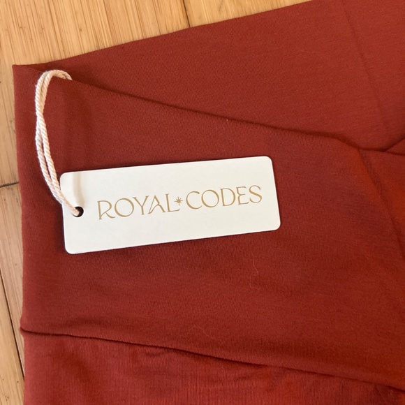 Royal Codes Bella pant Carnelian - Picture 2 of 4